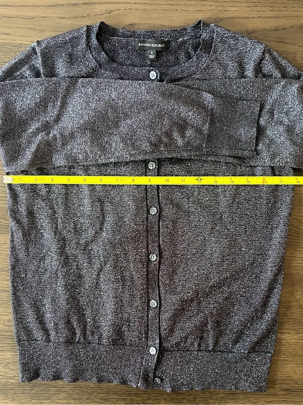 Banana Republic Black Shimmer Cardigan Crew Neck Button Front EUC - Picture 4 of 9
